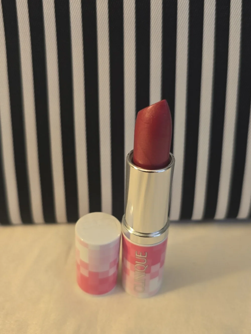 Clinique x Kate Spade Black & White Striped Cosmetic Pouch & Lipstick Love Pop